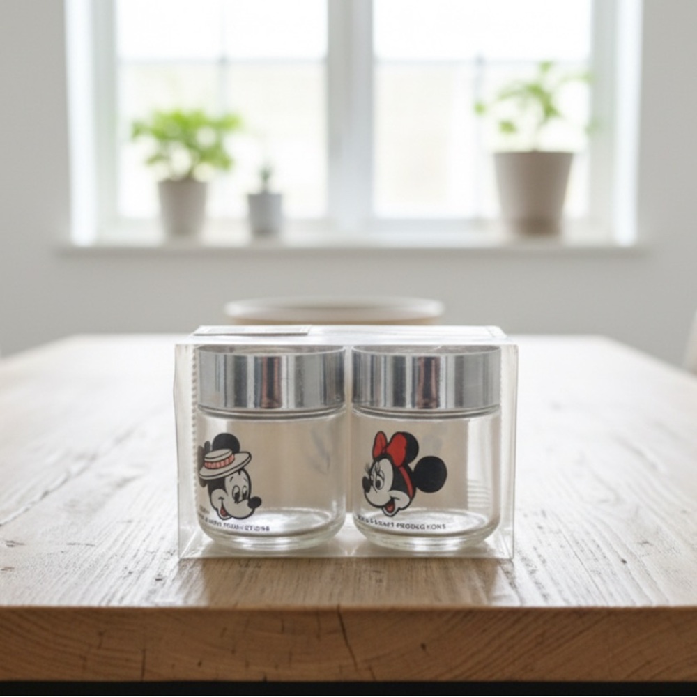 Mickey Minnie Mouse “Gift of Glass From Walt Disney World” Salt Pepper Shakers